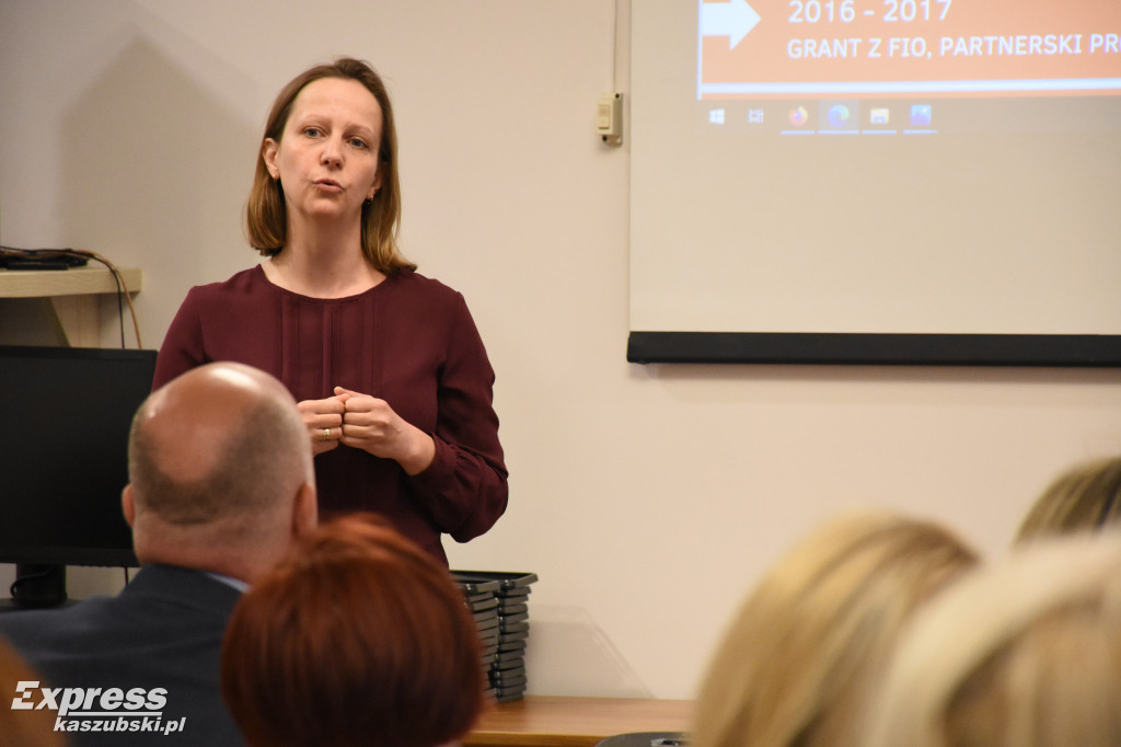 Konferencja na temat wolontariatu