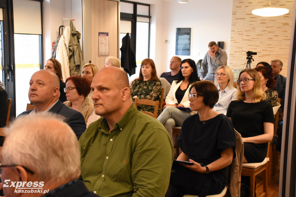 Konferencja na temat wolontariatu