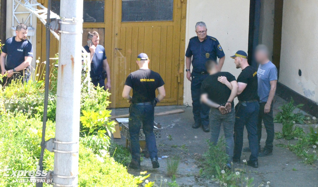 Akcja policji i Straży Miejskiej w opuszczonym budynku