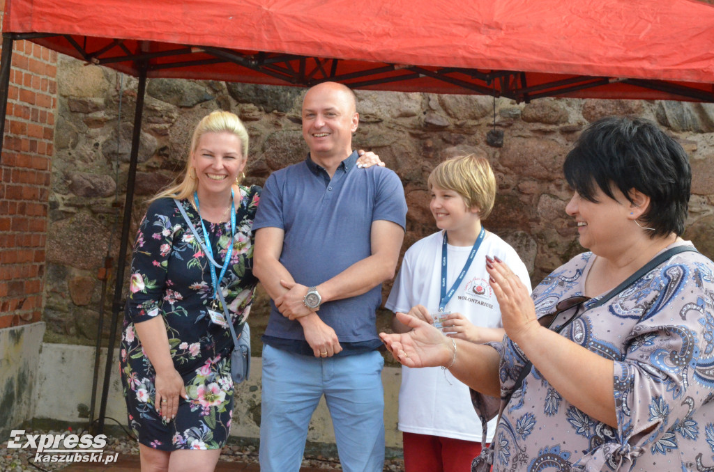 Festyn dla hospicjum przy kolegiacie