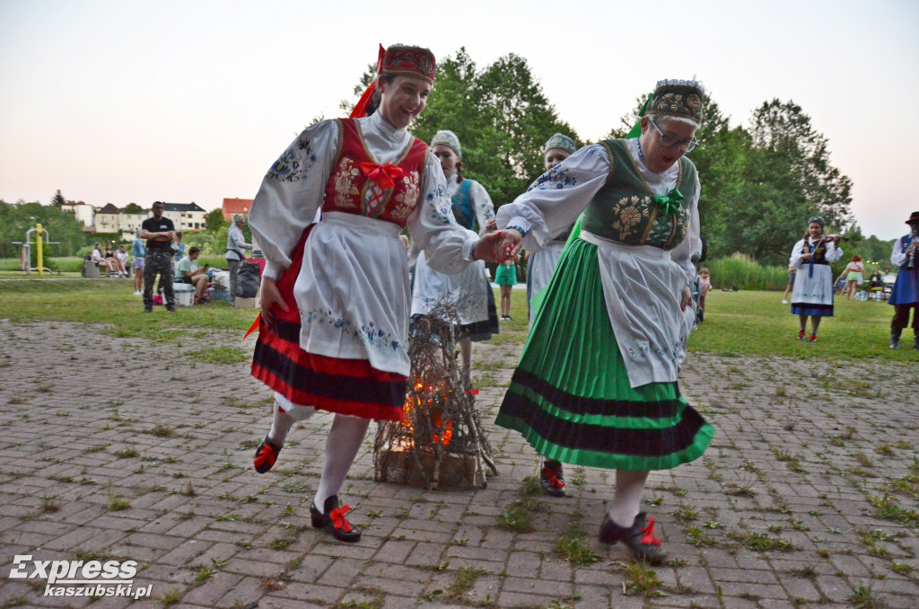 Sobótki na Wyspie Łabędziej w Kartuzach