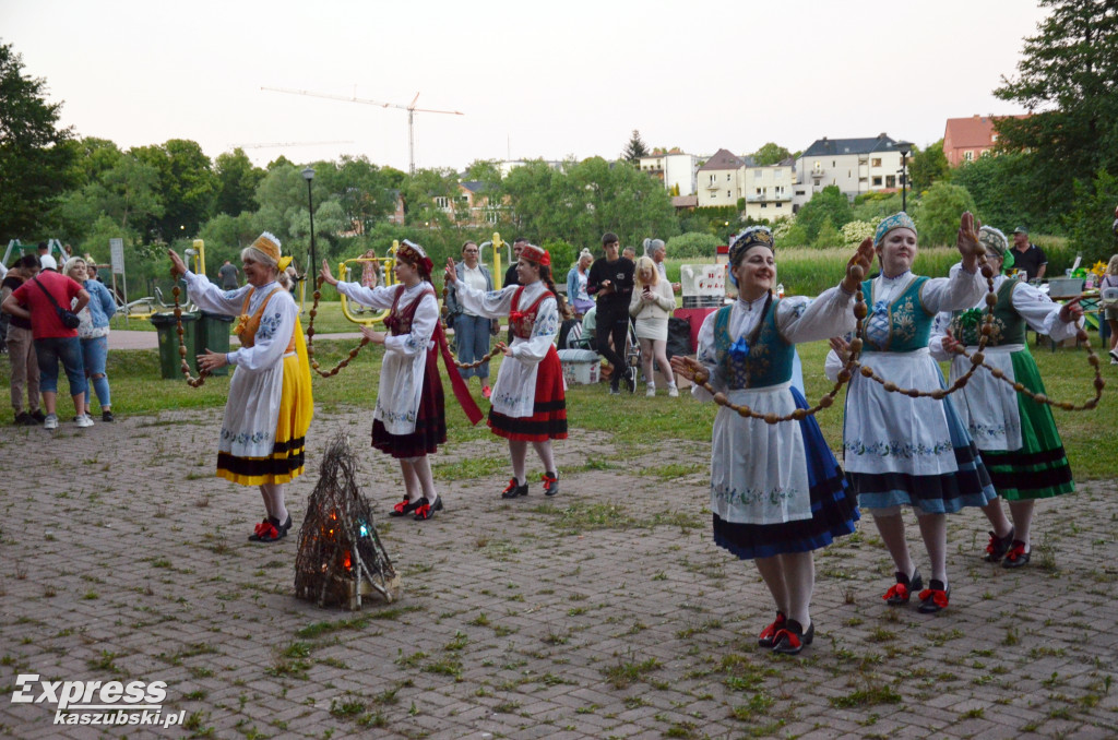 Sobótki na Wyspie Łabędziej w Kartuzach