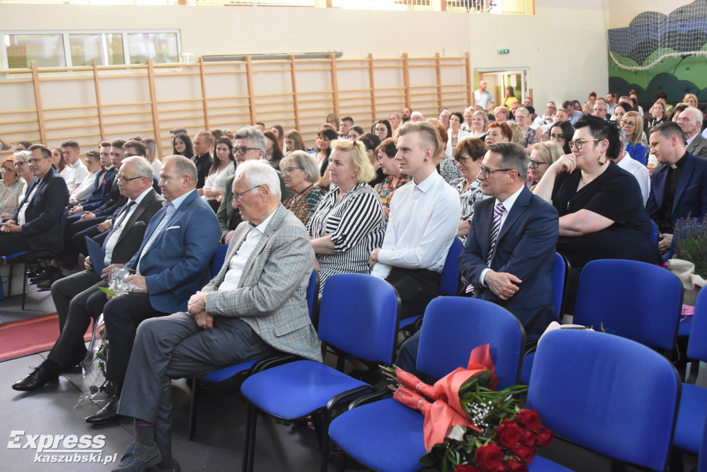 Elżbieta Świętoń przeszła na emeryturę