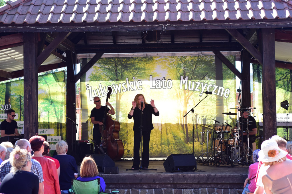Koncert Hanny Banaszak w Żukowie
