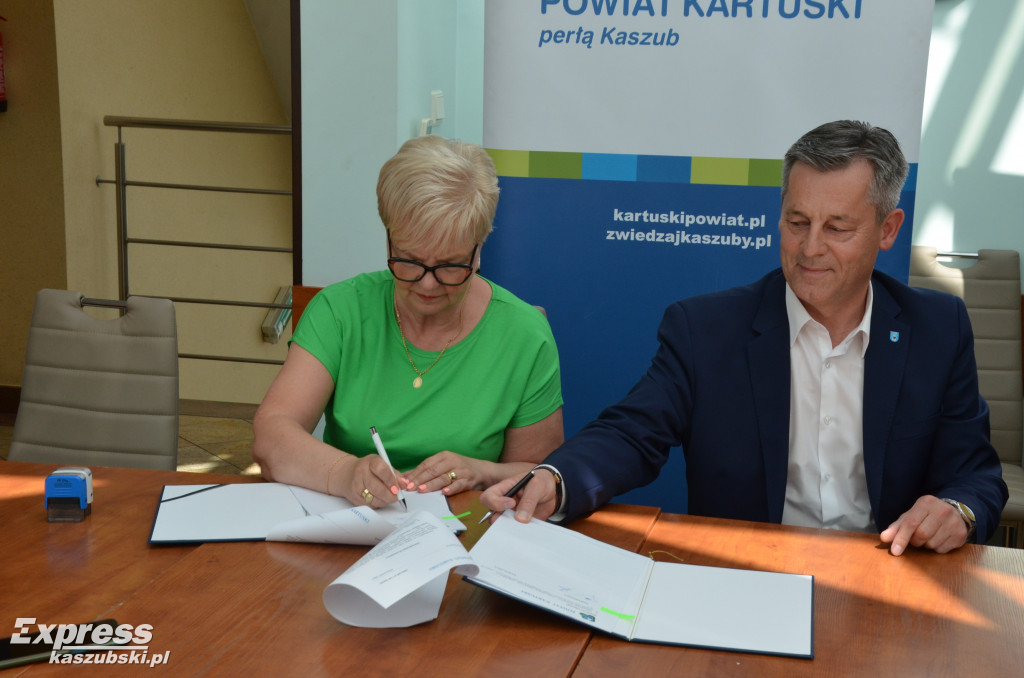 Umowa na remont drogi Szklana-Borzestowo