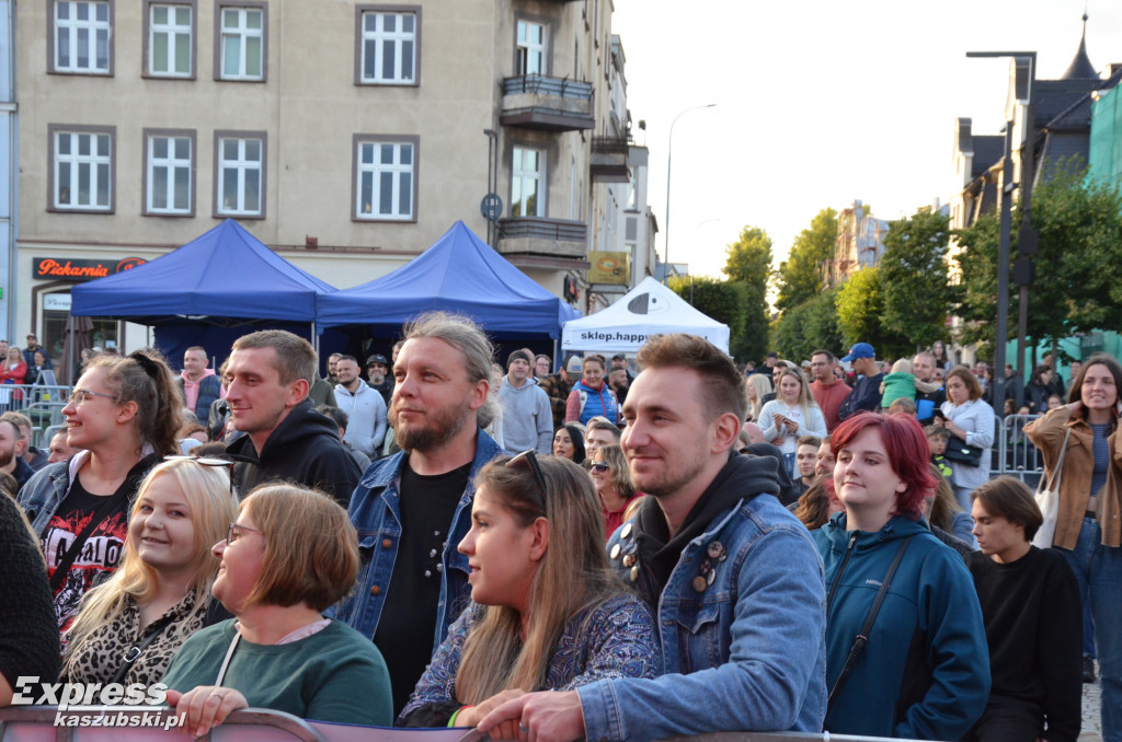 Dni Powiatu Kartuskiego. Lipali i Happysad
