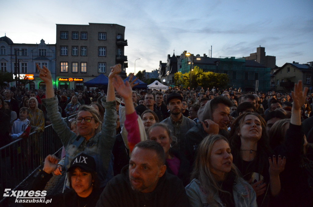 Dni Powiatu Kartuskiego. Lipali i Happysad