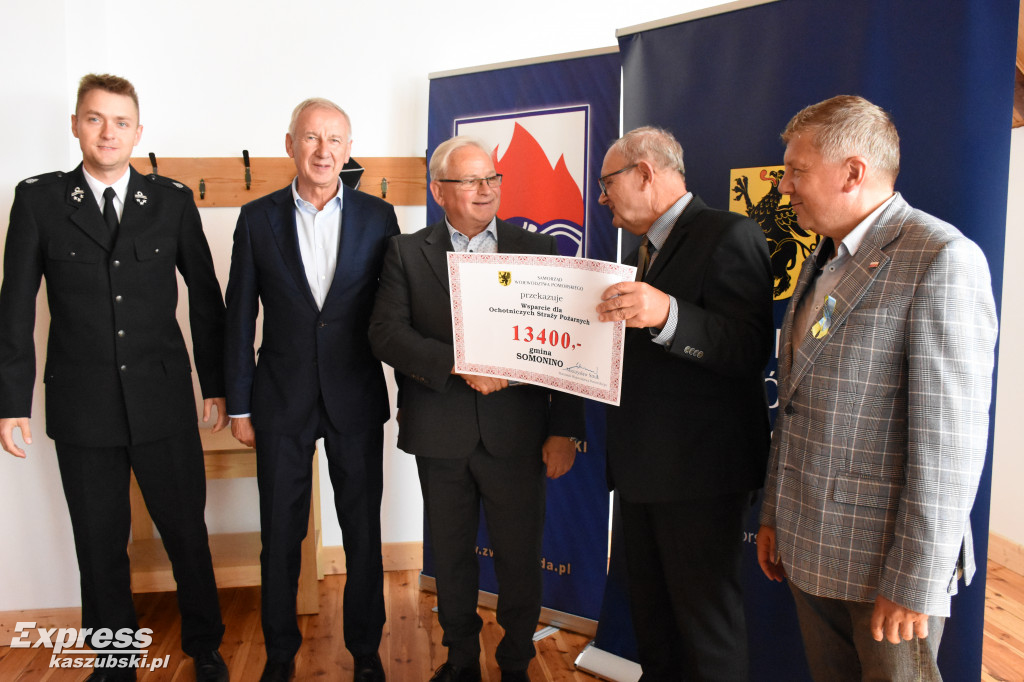 Strażacy z dotacjami na zakup sprzętu