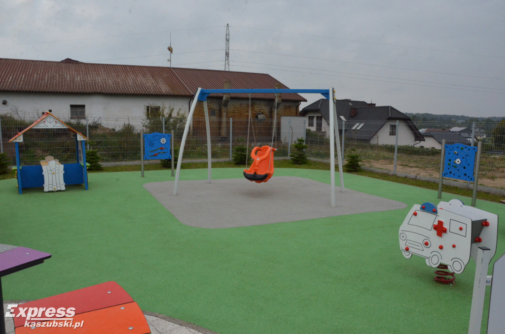Nowy plac zabaw i sale przedszkolne w Kiełpinie