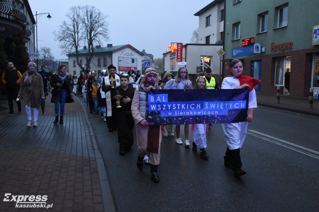 Bal Wszystkich Świętych w Sierakowicach