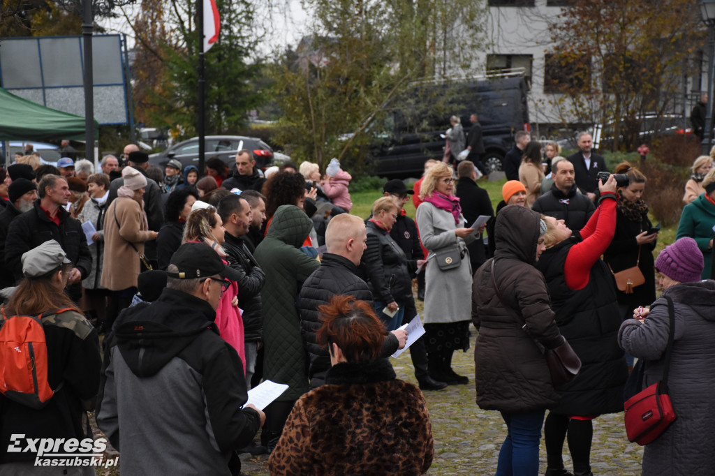 Jarmark Świętomarciński i polonez w Sierakowicach