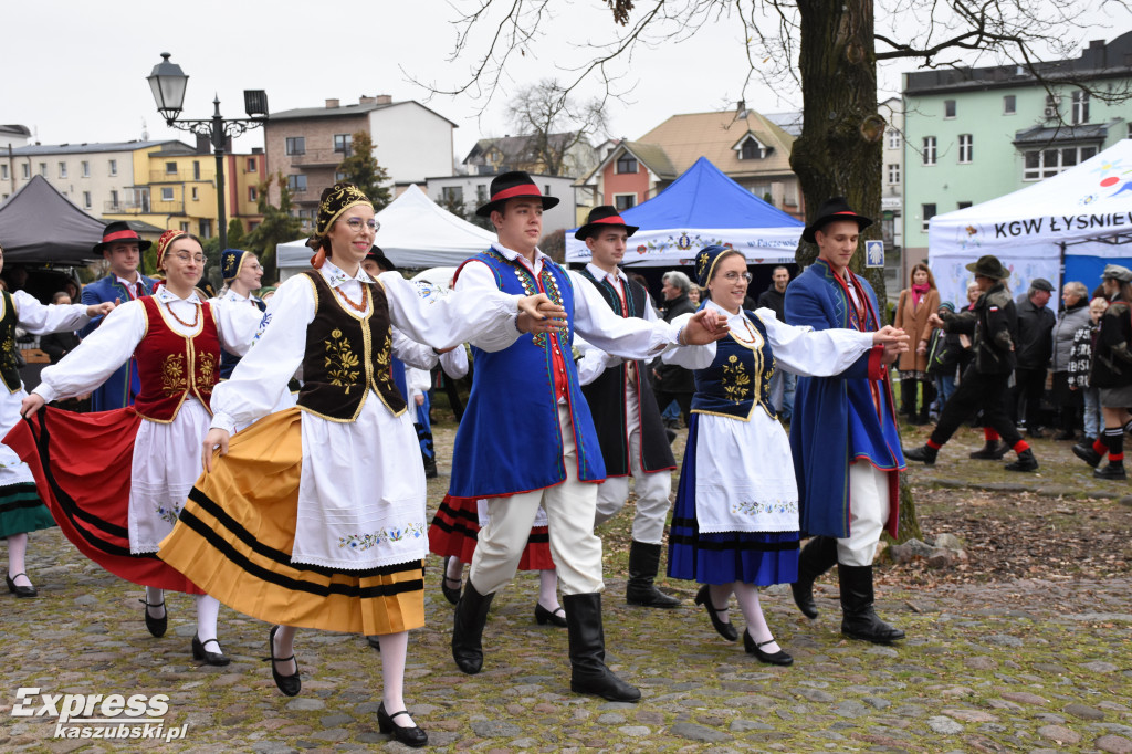 Jarmark Świętomarciński i polonez w Sierakowicach