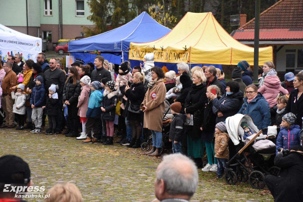 Jarmark Świętomarciński i polonez w Sierakowicach