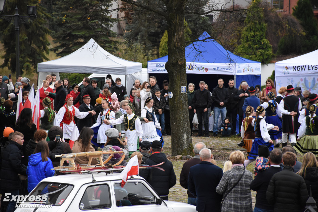 Jarmark Świętomarciński i polonez w Sierakowicach
