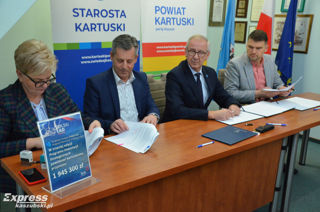 Umowa na drogę pieszo-rowerową Kczewo-Miszewo