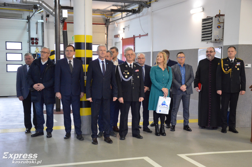 Przekazanie nowego auta KP PSP w Kartuzach