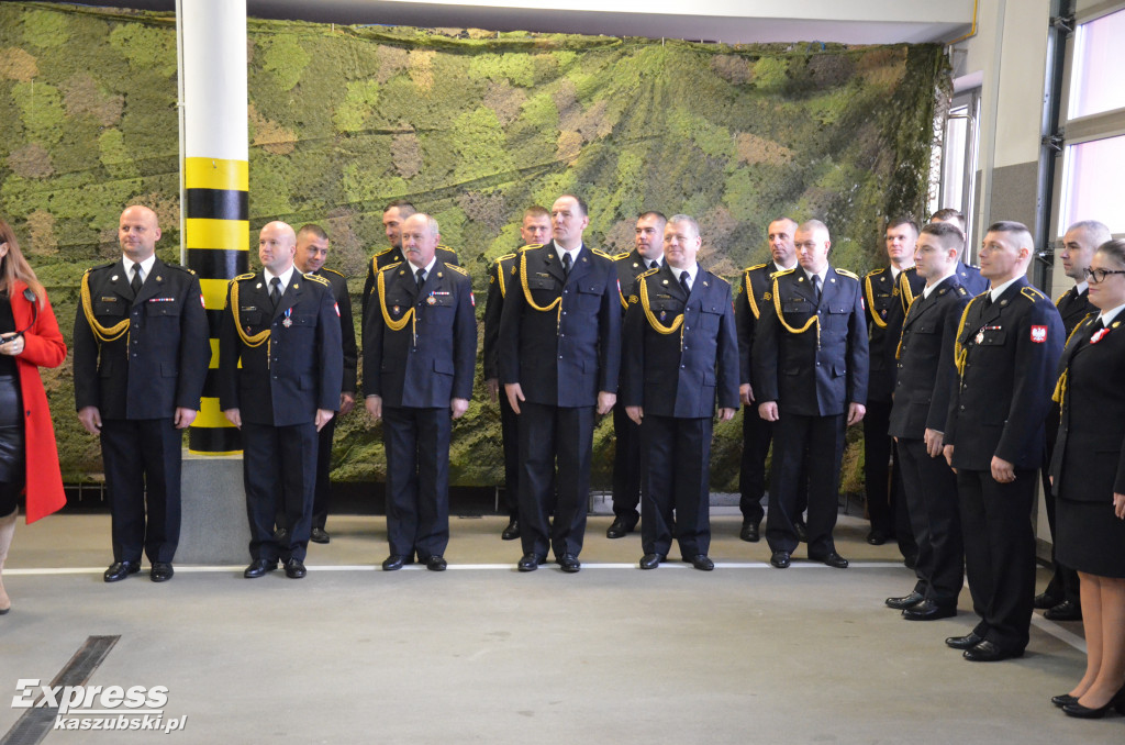 Przekazanie nowego auta KP PSP w Kartuzach