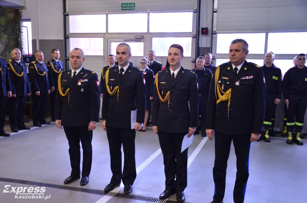 Przekazanie nowego auta KP PSP w Kartuzach