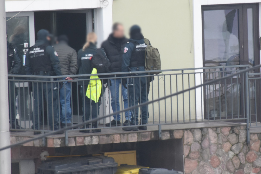 Służba celno-skarbowa wkroczyła do salonu gier