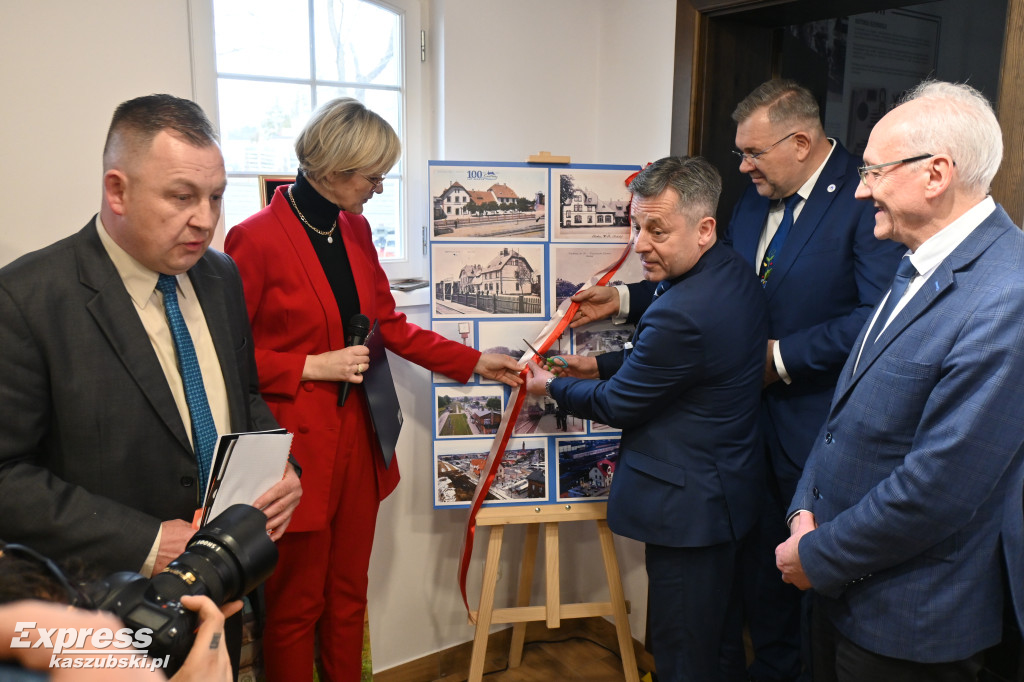 Kartuzy. Wystawa zdjęć Artura Sochy na 100-lecie