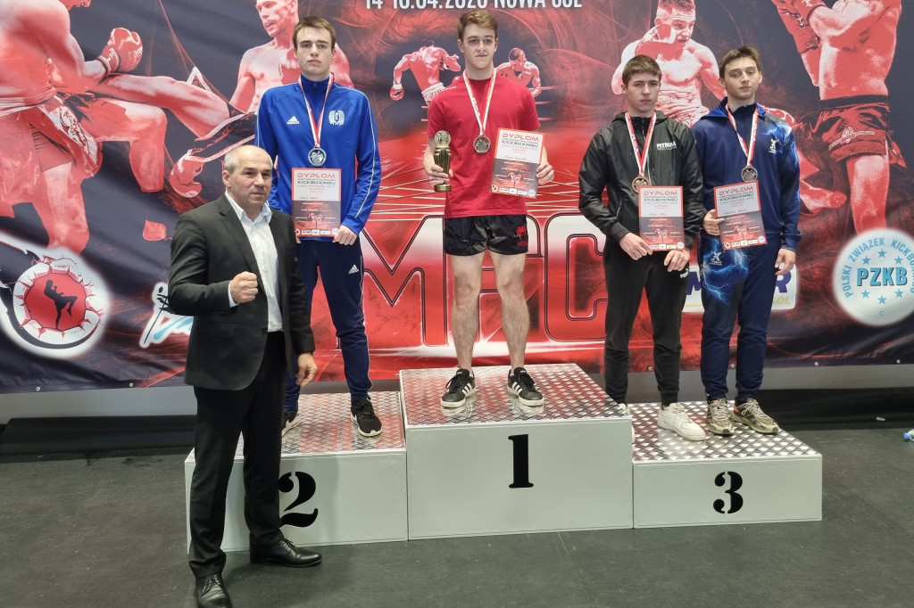Medale Rebelii w MP low-kick juniorów i seniorów