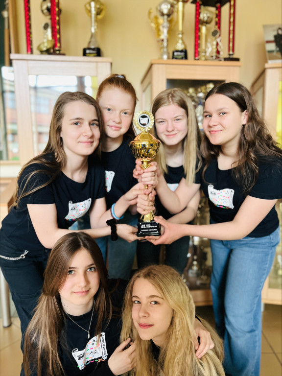Uczennice z Sierakowic laureatkami polskiej Odysei Umysłu