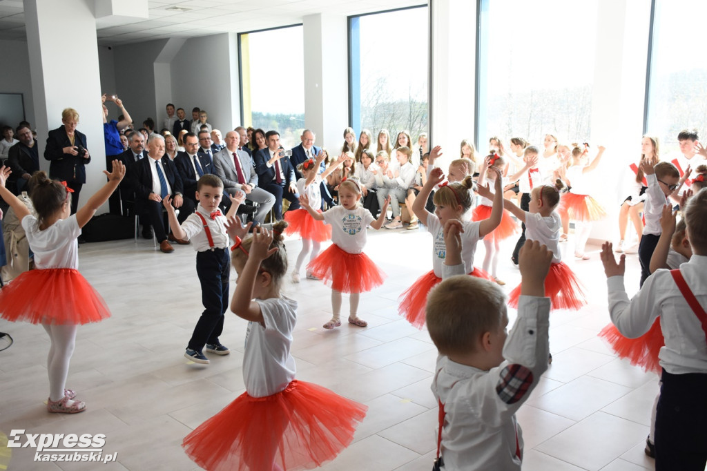 Borkowo. Otwarcie budynku szkoły