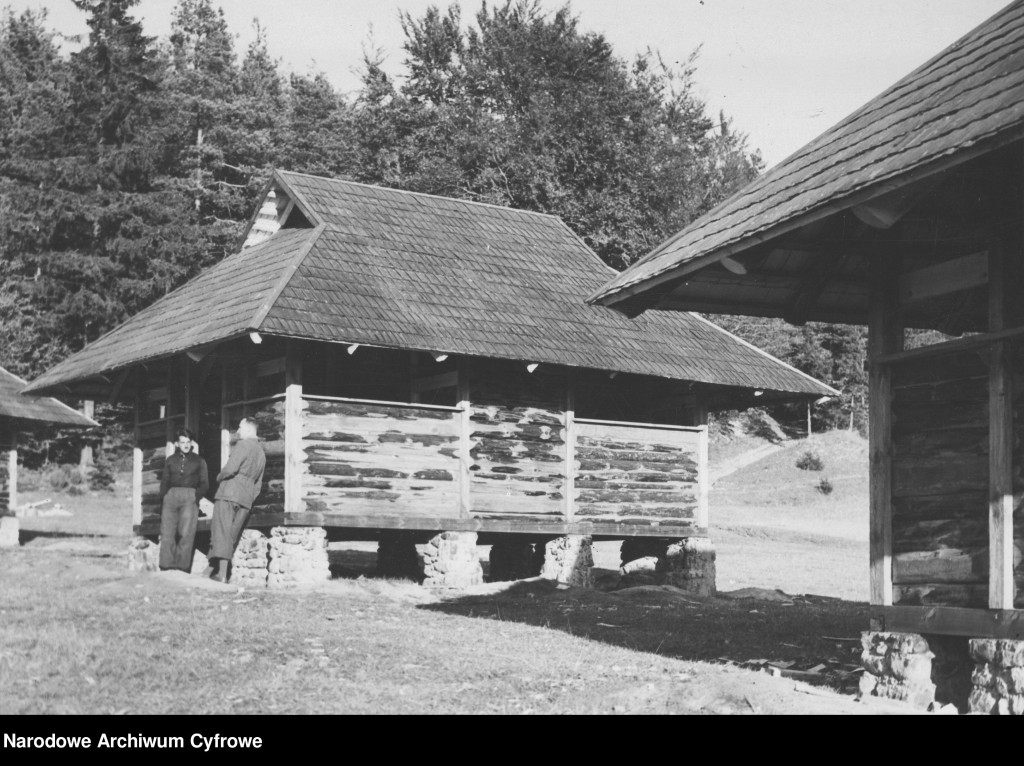 Obóz gdyńskiego ogniska YMCA nad Jez. Ostrzyckim