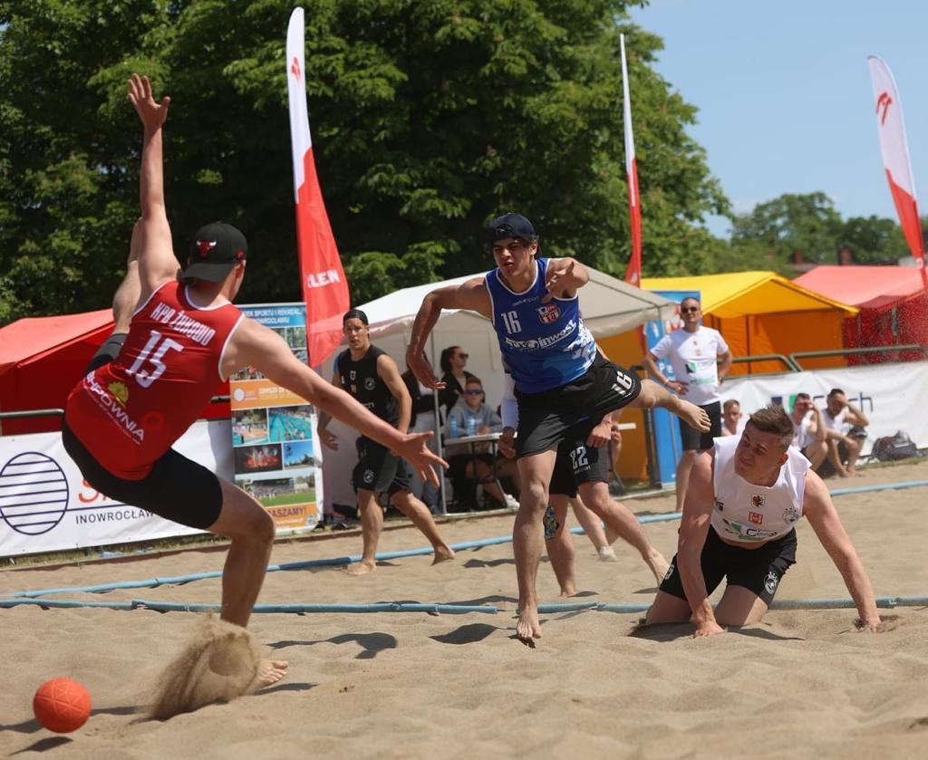 KPR Autoinowest Żukowo na MP w piłce ręcznej plażowej