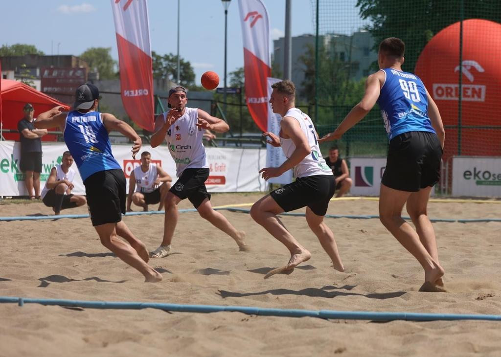 KPR Autoinowest Żukowo na MP w piłce ręcznej plażowej
