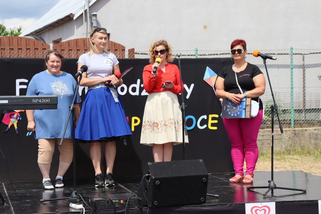 Piknik rodzinny w Lisich Jamach