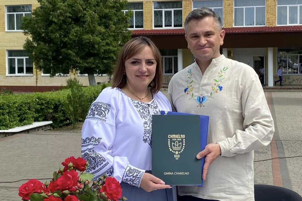 Współpraca między Chmielnem a Zdołbnicą