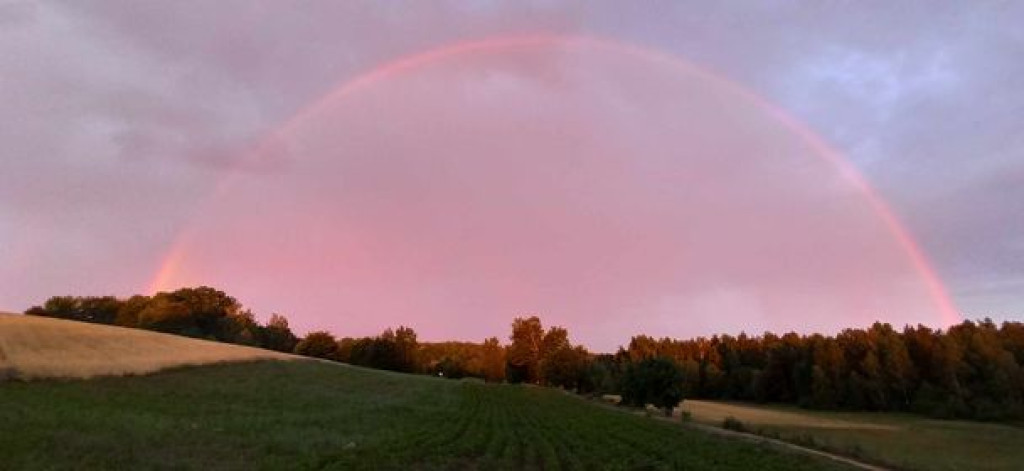 Przepiękne zjawisko o zachodzie słońca