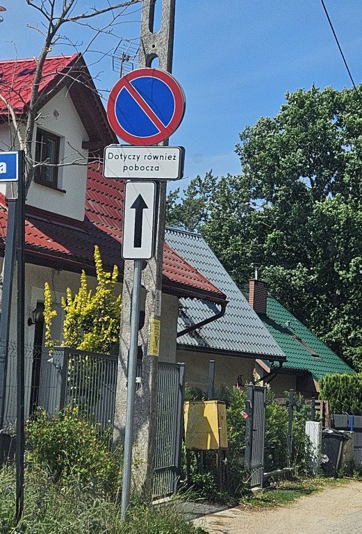 Nieprawidłowe parkowanie w Borkowie