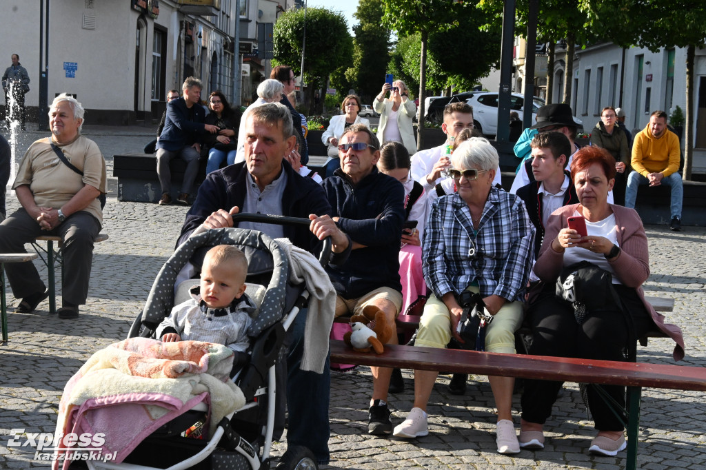 Muzyka Świata na Rynku w Kartuzach