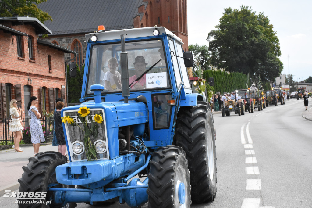 Korowód dożynkowy w Przodkowie