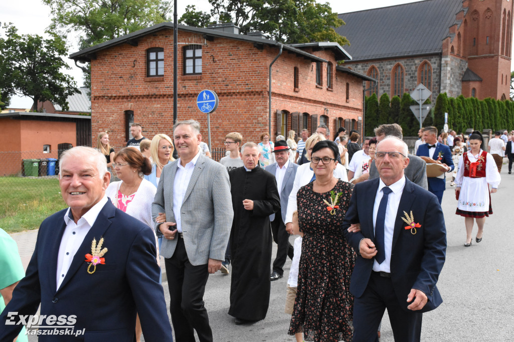 Korowód dożynkowy w Przodkowie