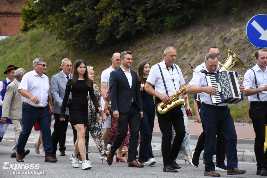Dożynki gminy Chmielno w Miechucinie