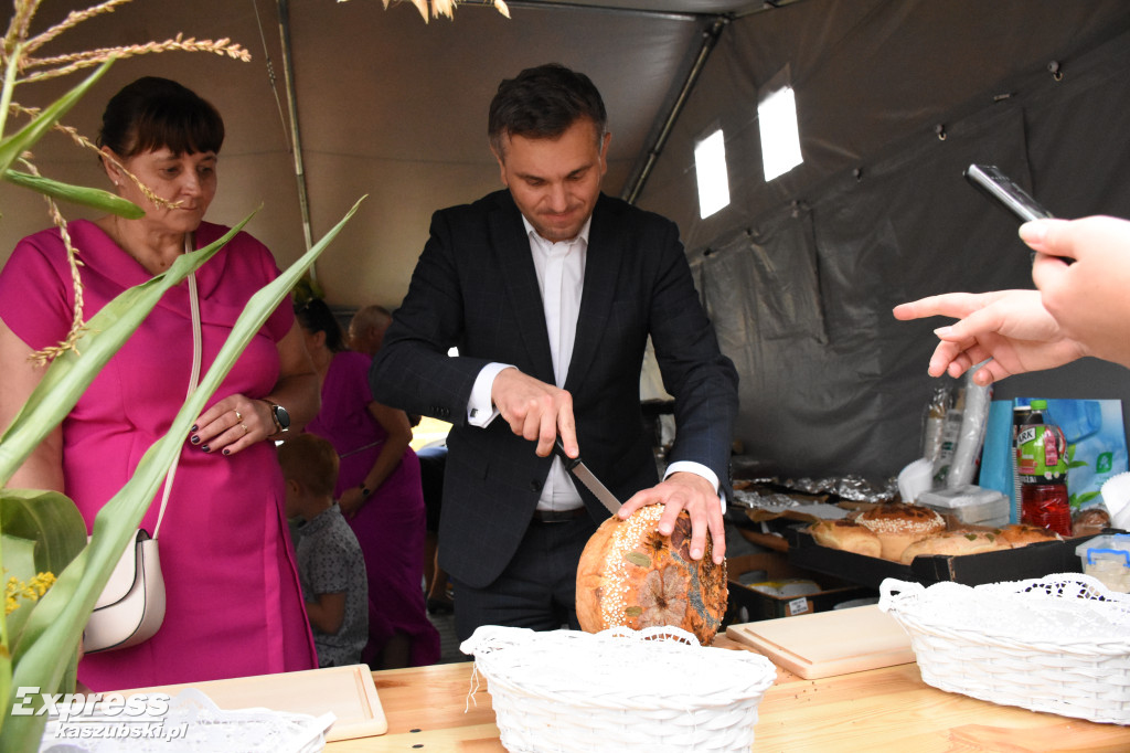 Dożynki gminy Chmielno w Miechucinie