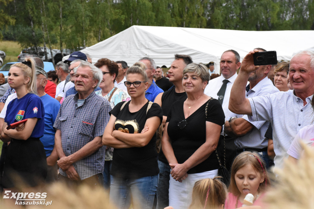 Dożynki i turniej sołectw w Szymbarku