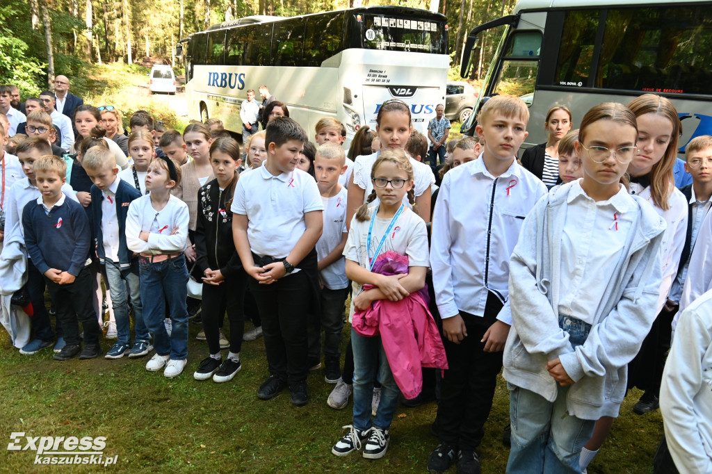 Uroczystości w lesie w Kaliskach