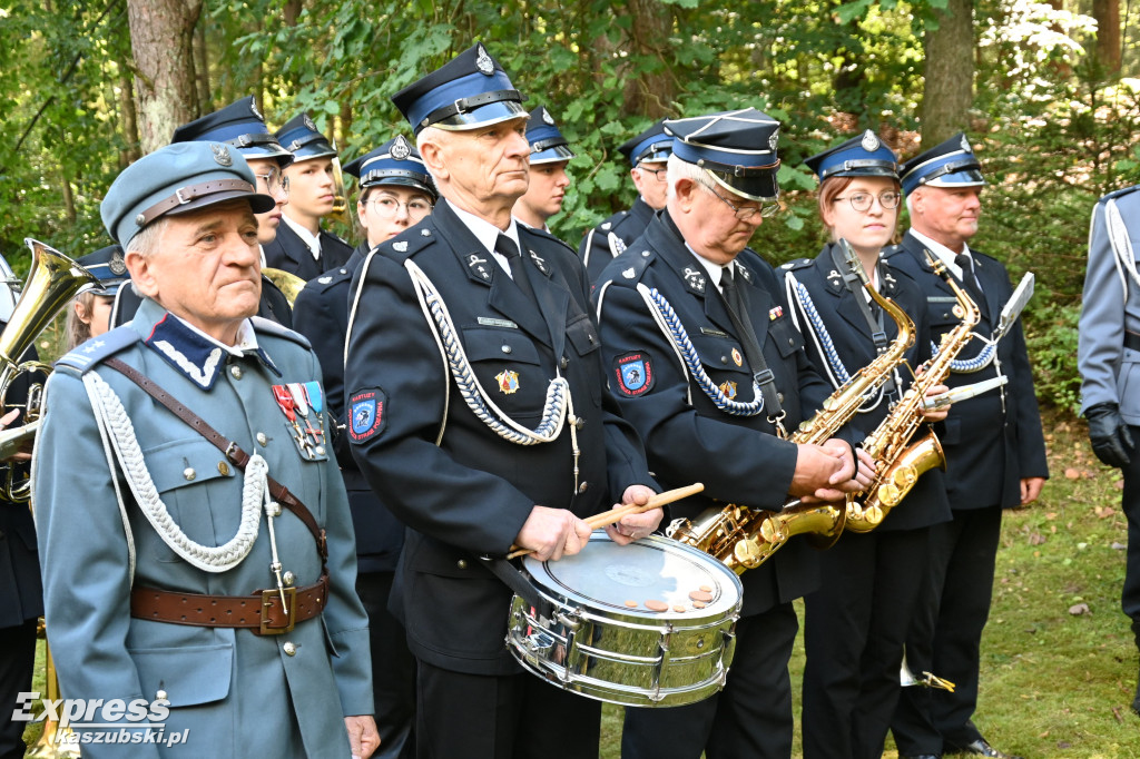 Uroczystości w lesie w Kaliskach