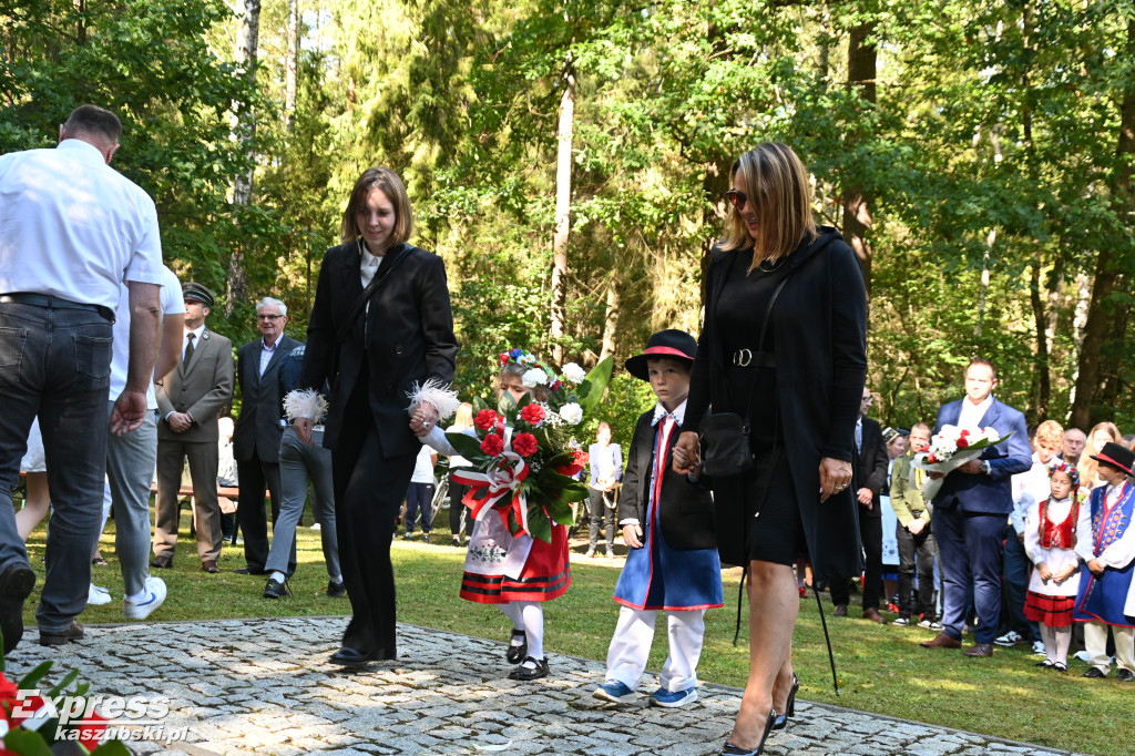 Uroczystości w lesie w Kaliskach