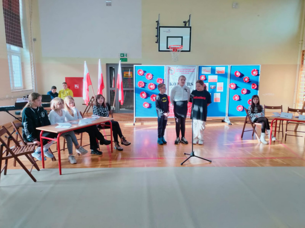 Żukowo. Konkurs Piosenki Patriotycznej w SP nr 1