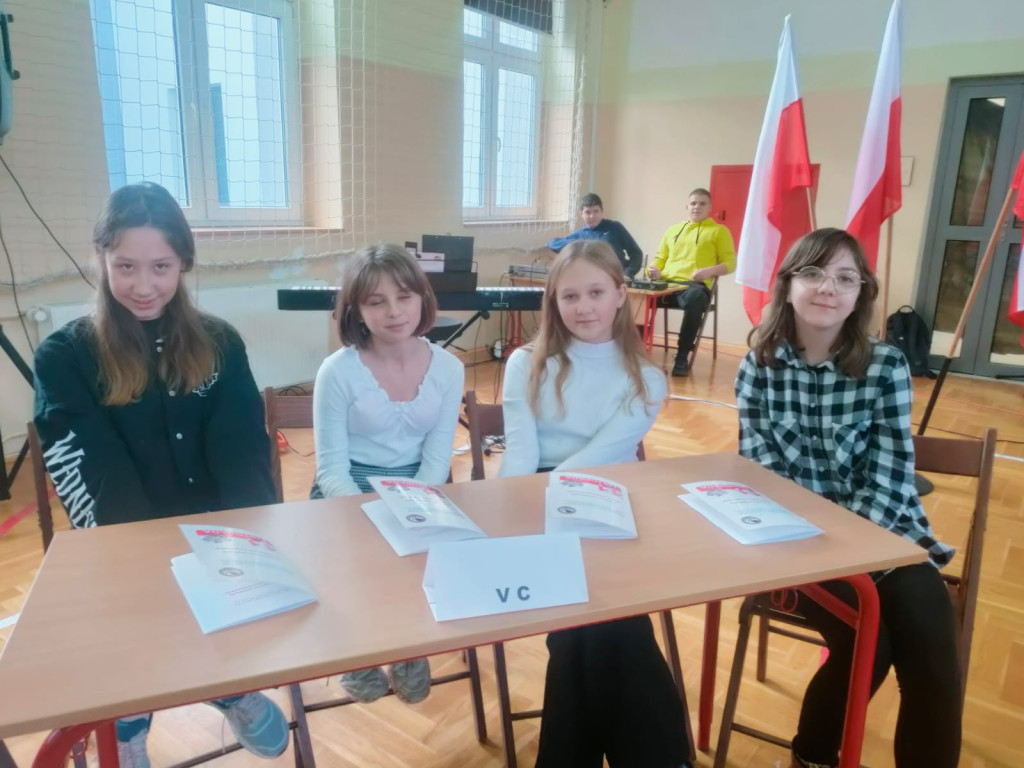 Żukowo. Konkurs Piosenki Patriotycznej w SP nr 1