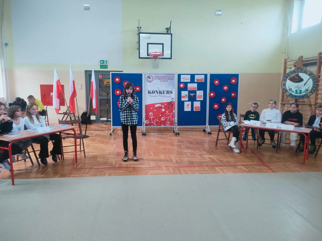 Żukowo. Konkurs Piosenki Patriotycznej w SP nr 1