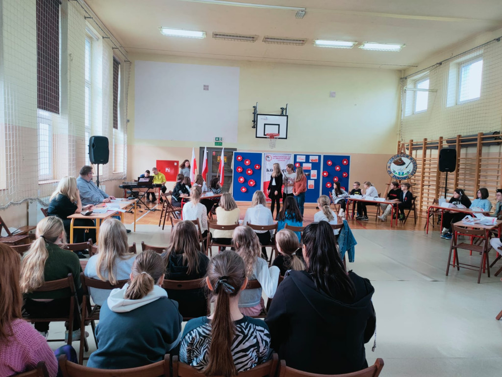 Żukowo. Konkurs Piosenki Patriotycznej w SP nr 1