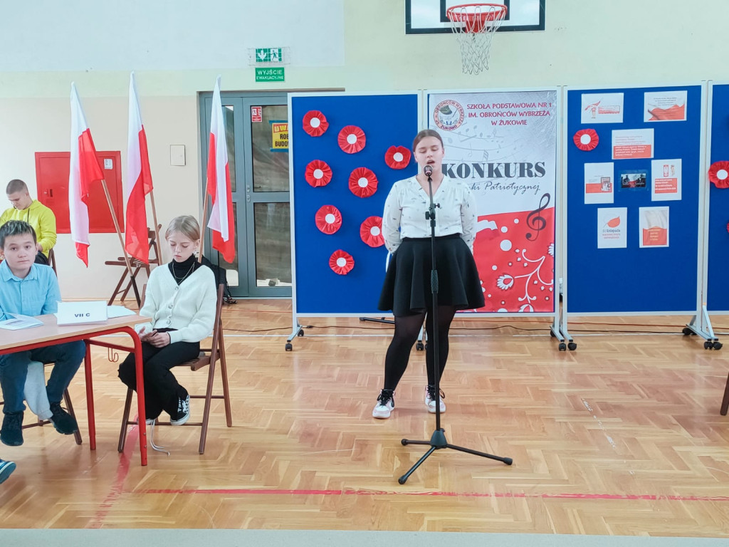Żukowo. Konkurs Piosenki Patriotycznej w SP nr 1