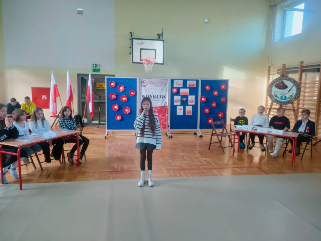 Żukowo. Konkurs Piosenki Patriotycznej w SP nr 1