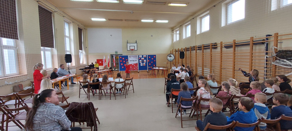 Żukowo. Konkurs Piosenki Patriotycznej w SP nr 1